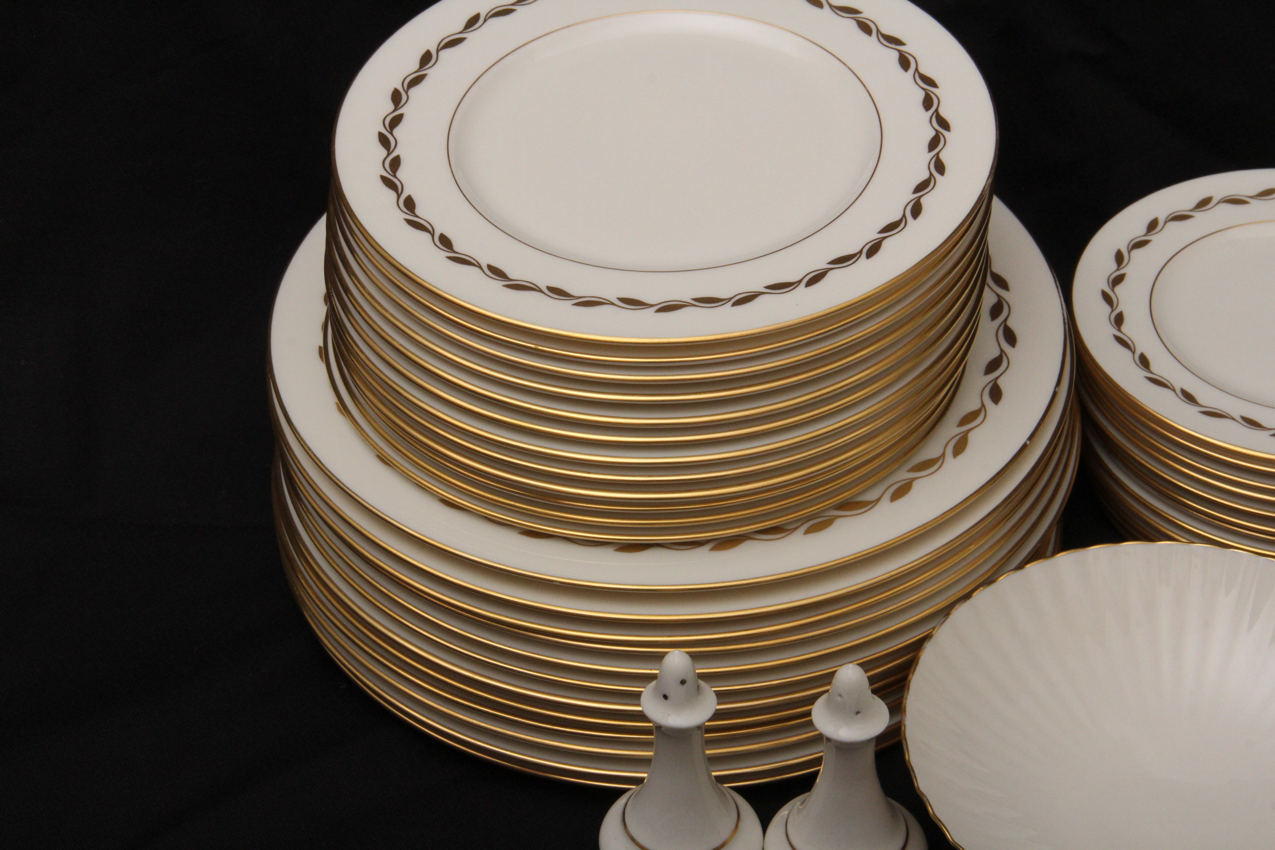 Lenox Golden Wreath China