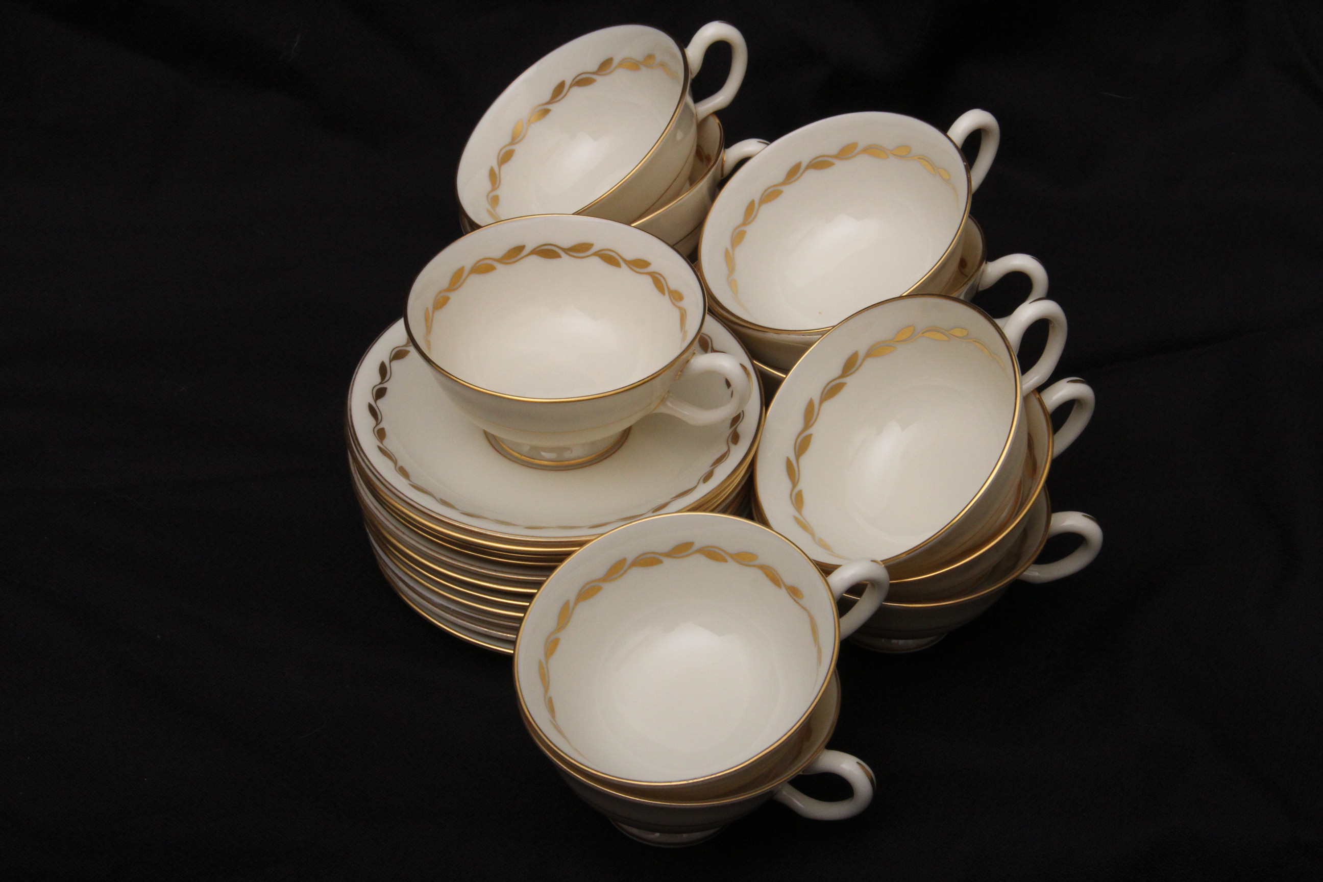 Lenox Golden Wreath China