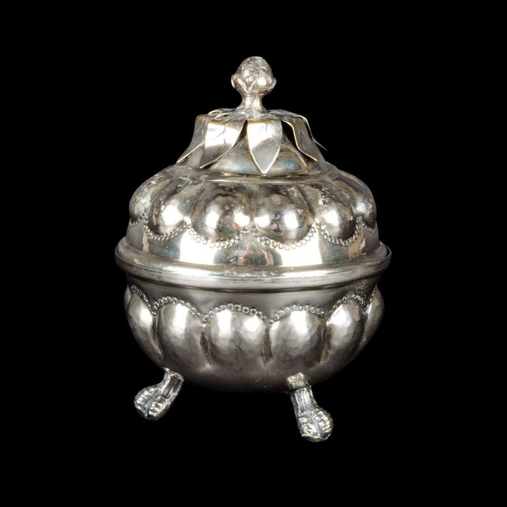 Vintage Footed Esrog Box