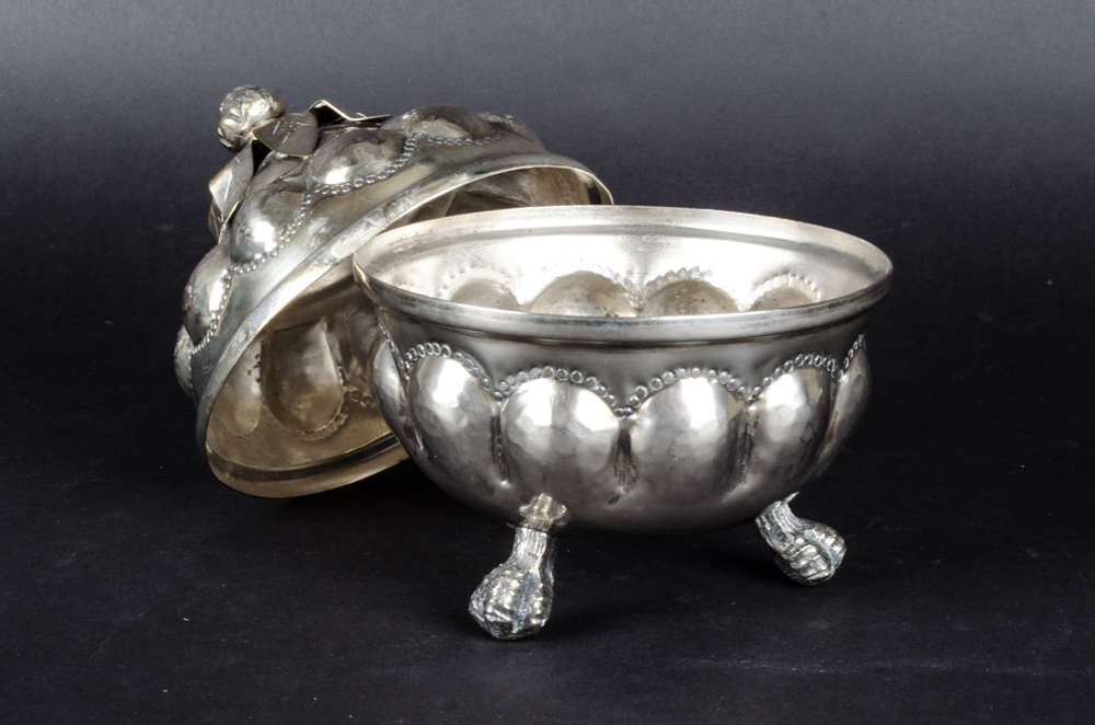 Vintage Footed Esrog Box