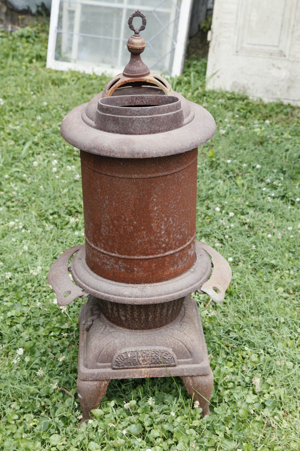 Mity Oak Cast Iron Pot Belly Stove