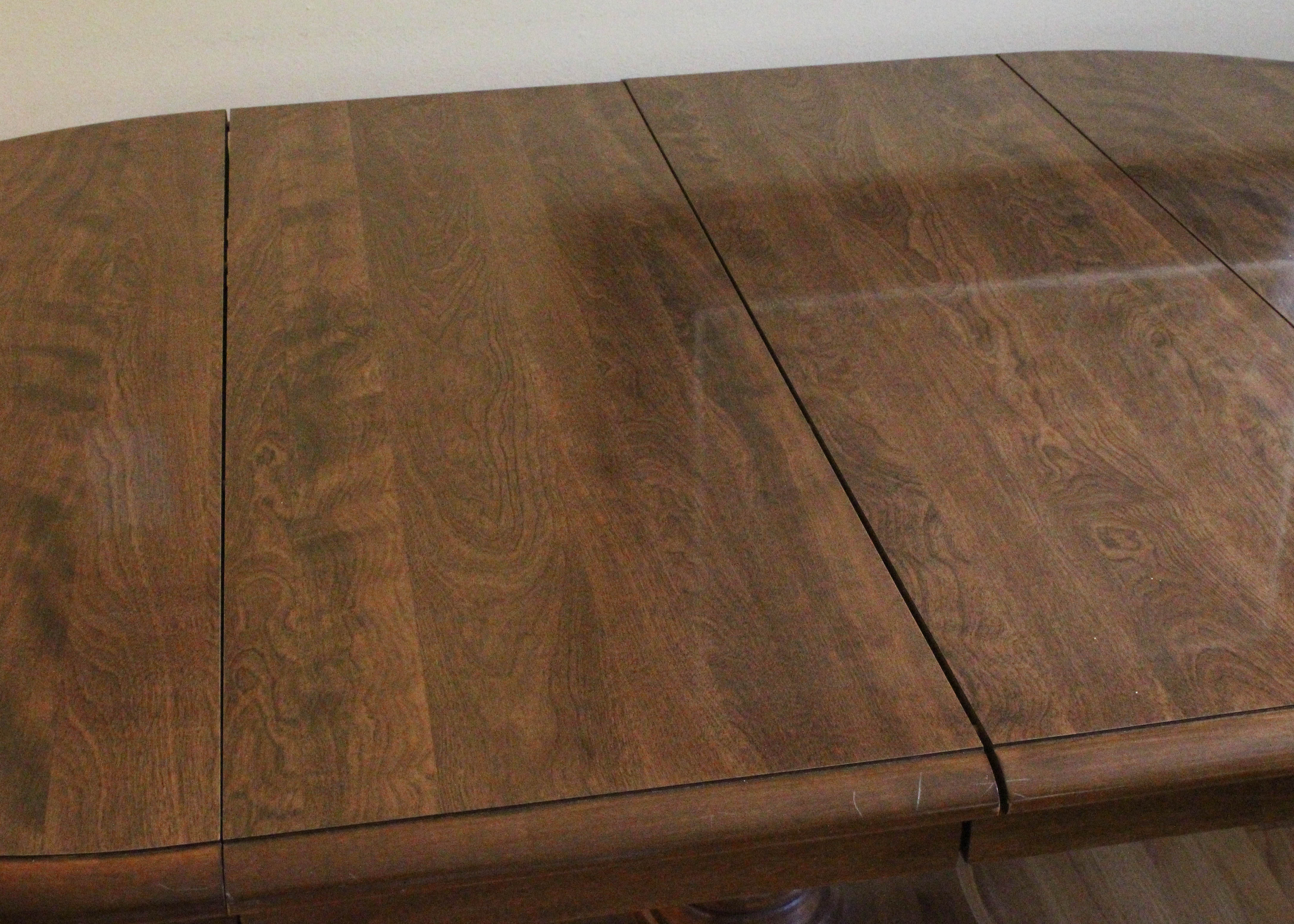 Ethan Allen Pedestal Dining Table