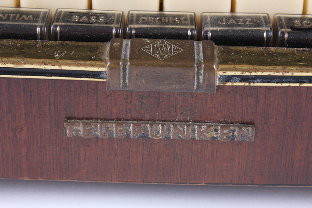 Vintage West German Telefunken Opus 7 Radio