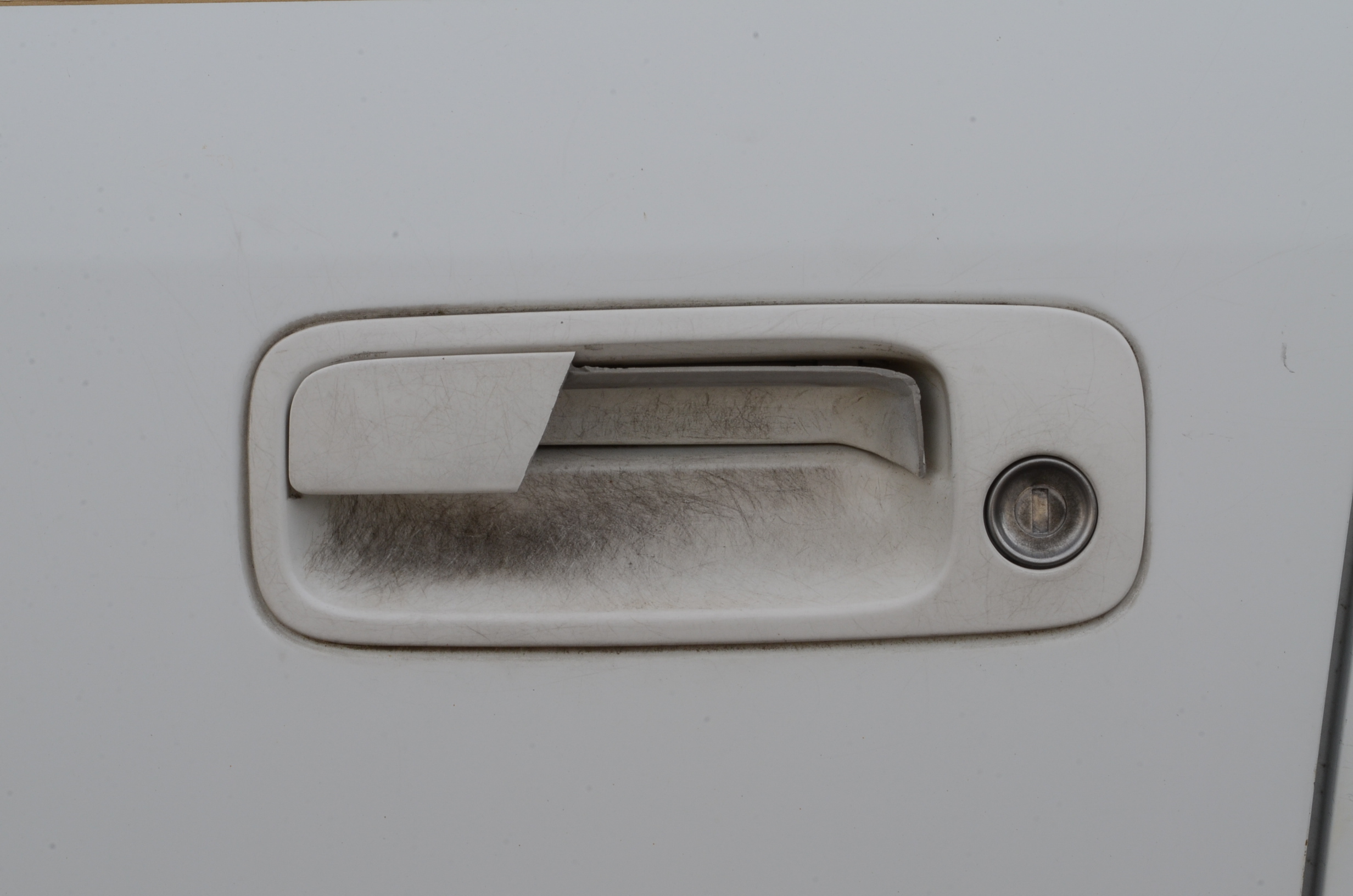 1999 White Toyota Camry LE