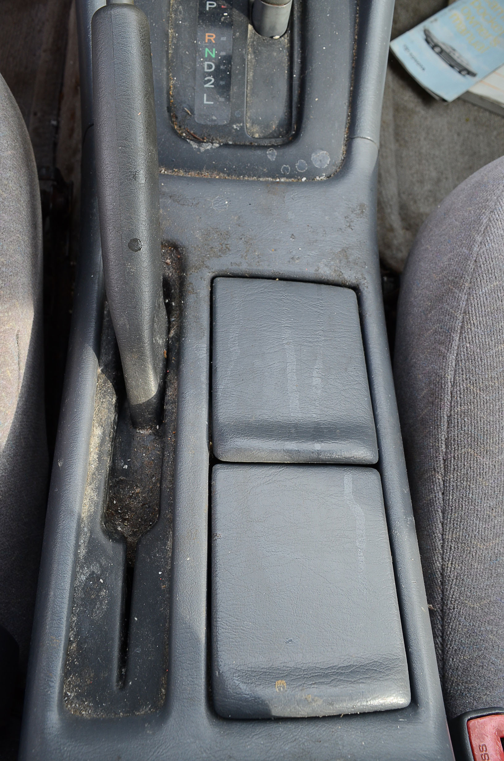 1999 White Toyota Camry LE