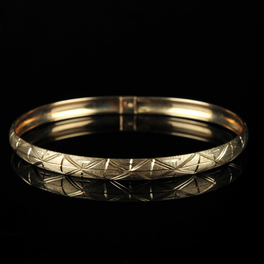 10K Yellow Gold Bangle Bracelet