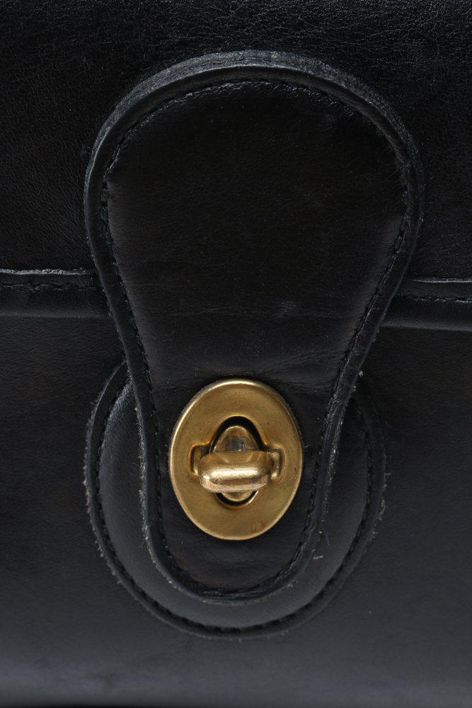 Vintage Black Coach Willis Handbag