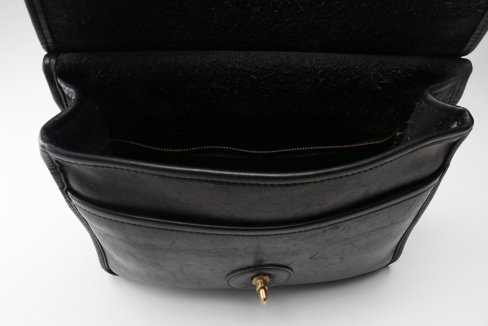 Vintage Black Coach Willis Handbag