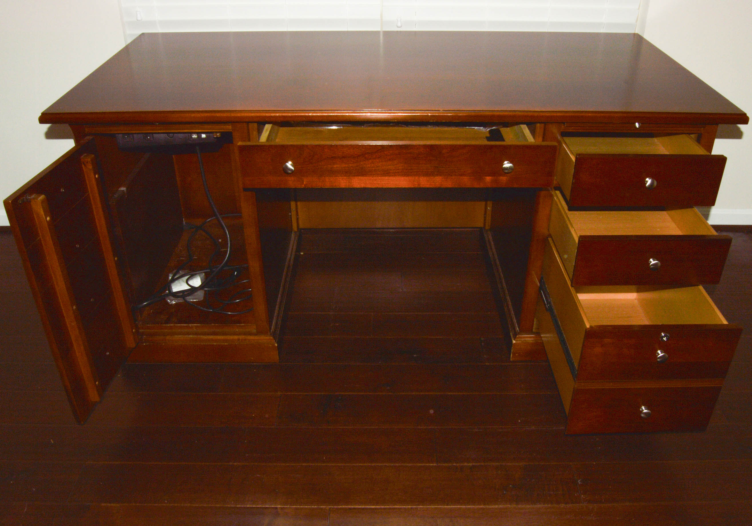 Thomasville Cherry Finish Desk