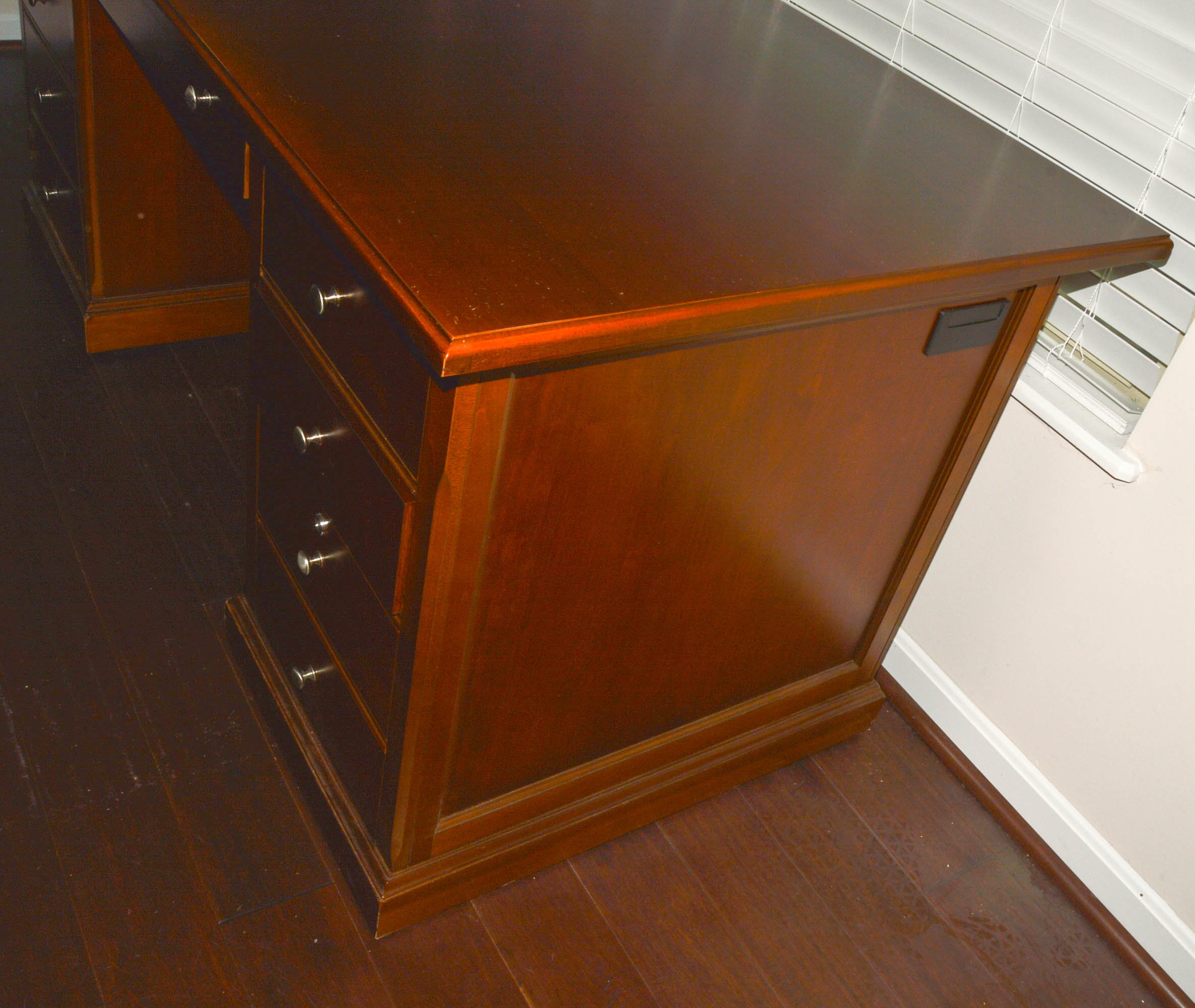 Thomasville Cherry Finish Desk