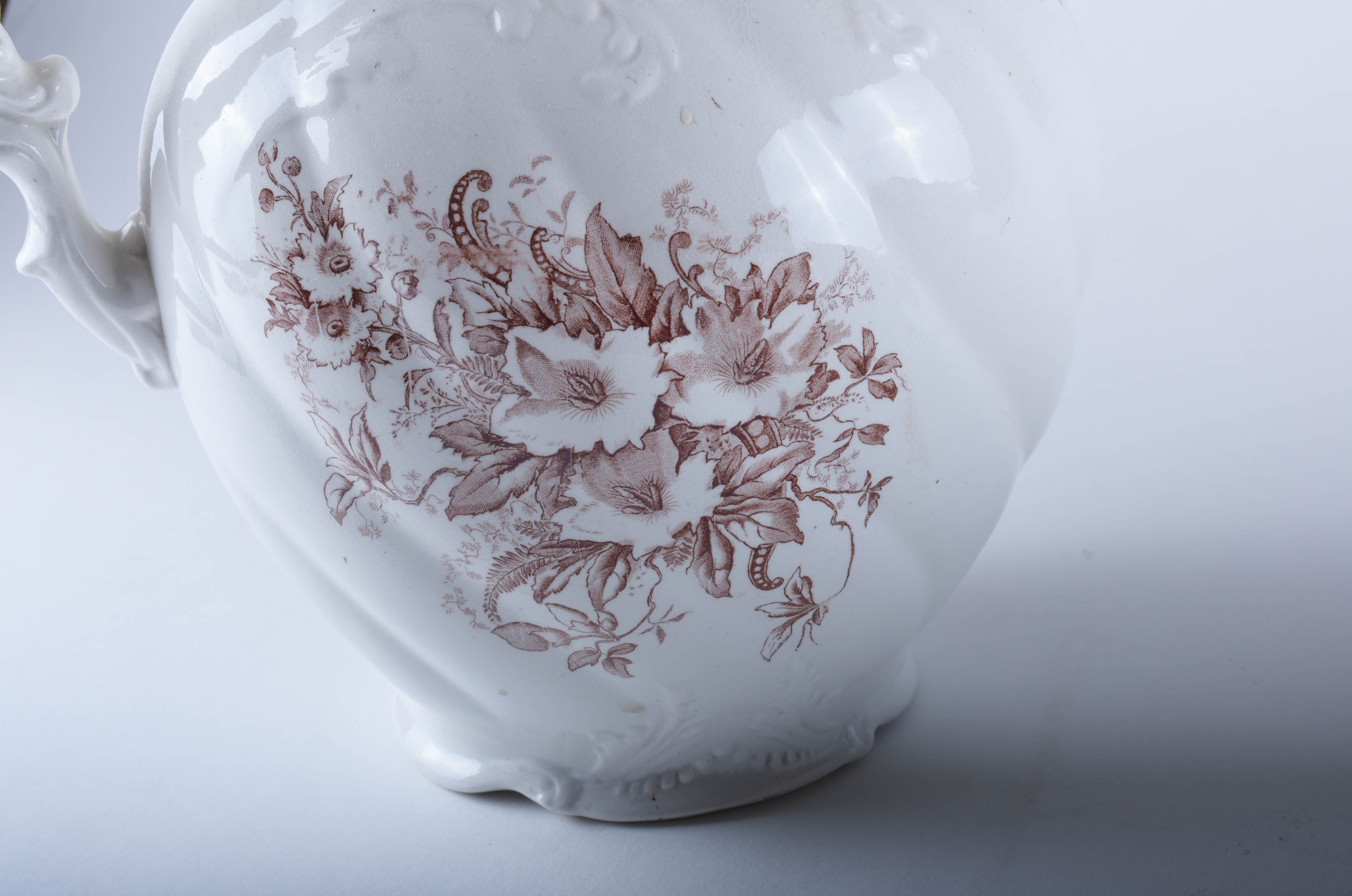 Vintage Wash Basins and Pitchers