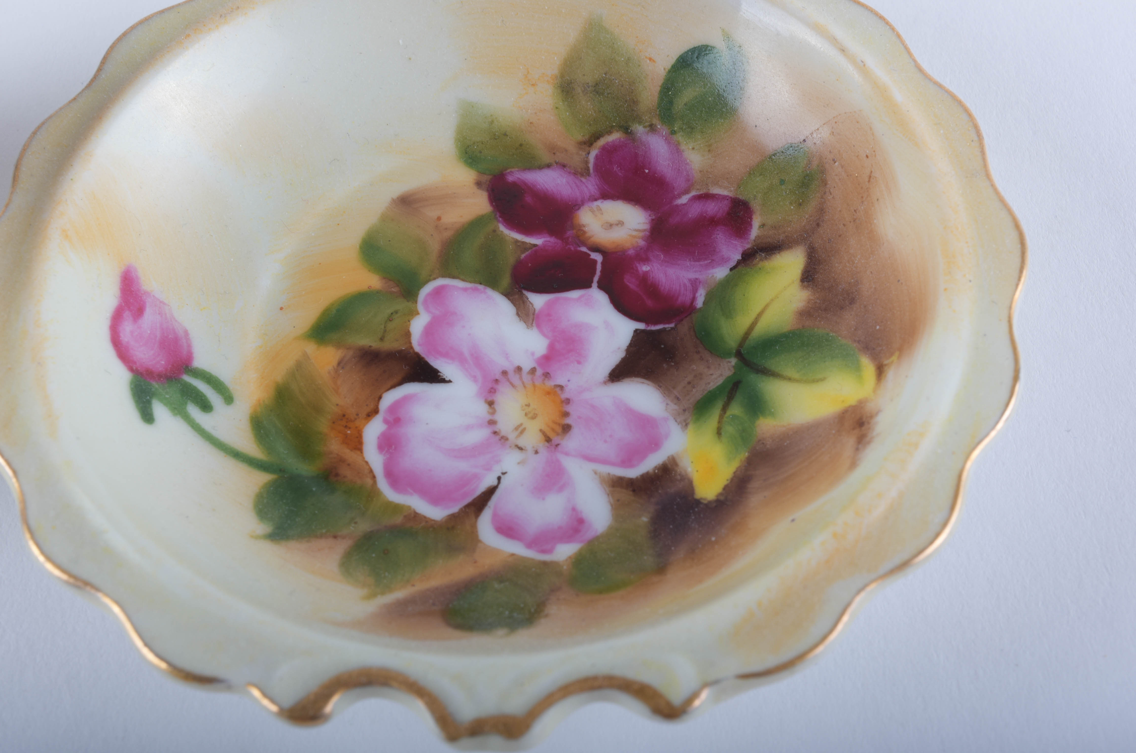 Vintage Wash Basins and Pitchers