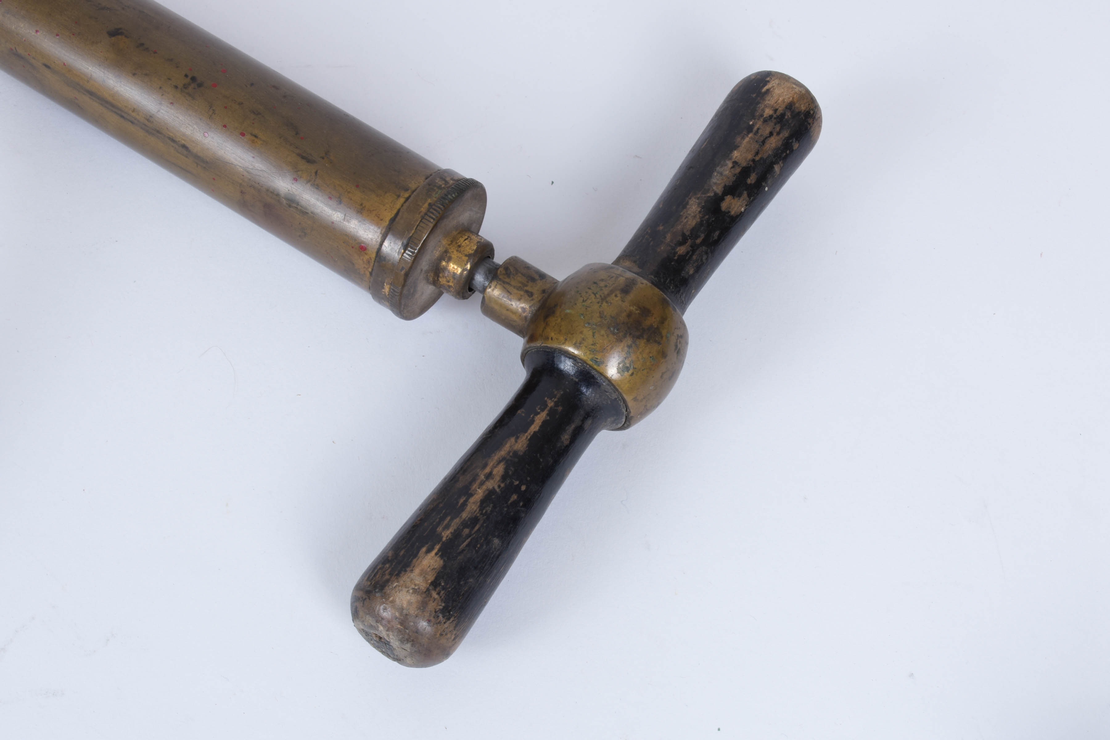 Gurnard Tire Pump and Shop Lights