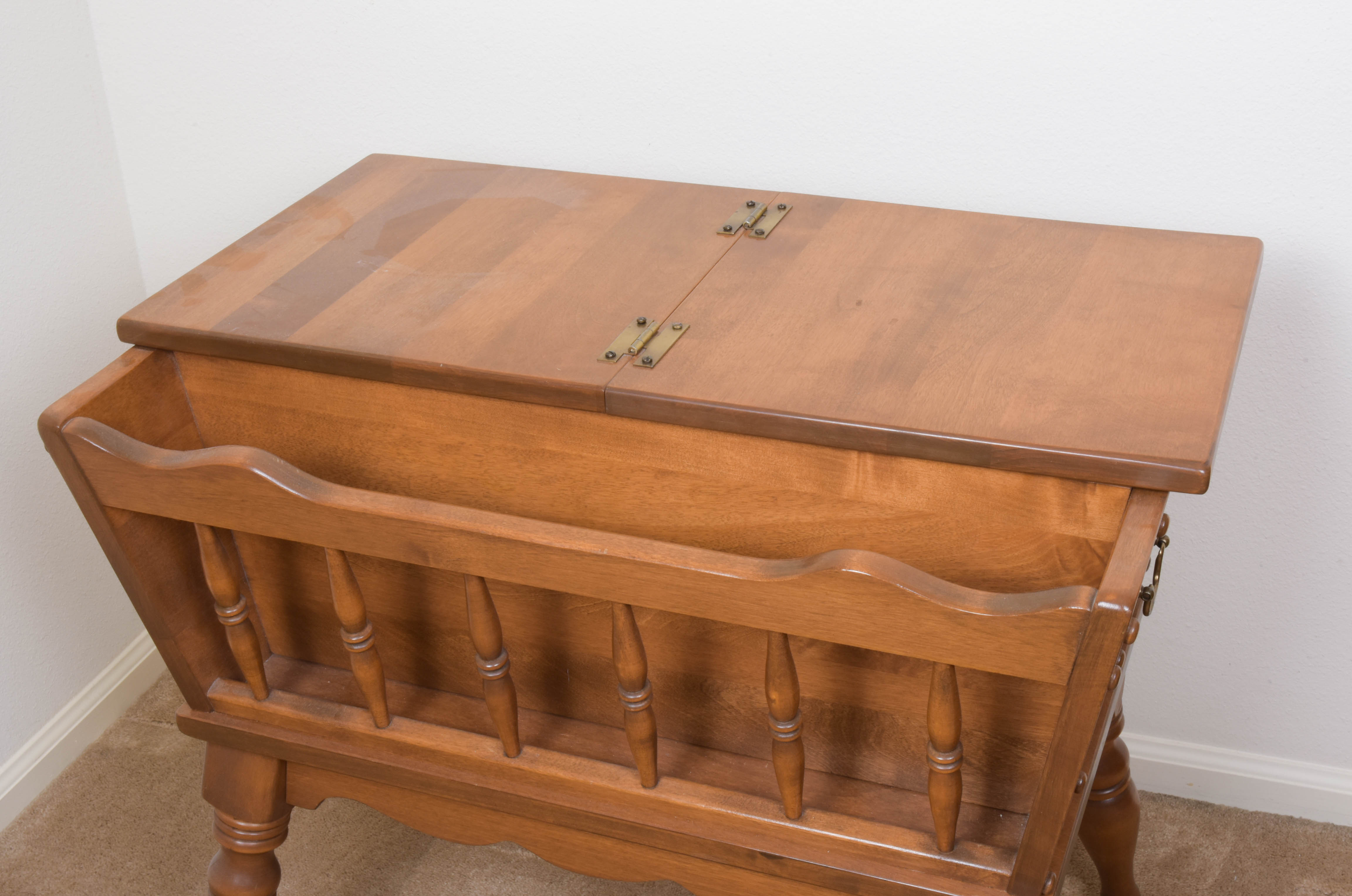 Vintage Colonial Style Maple Storage End Table