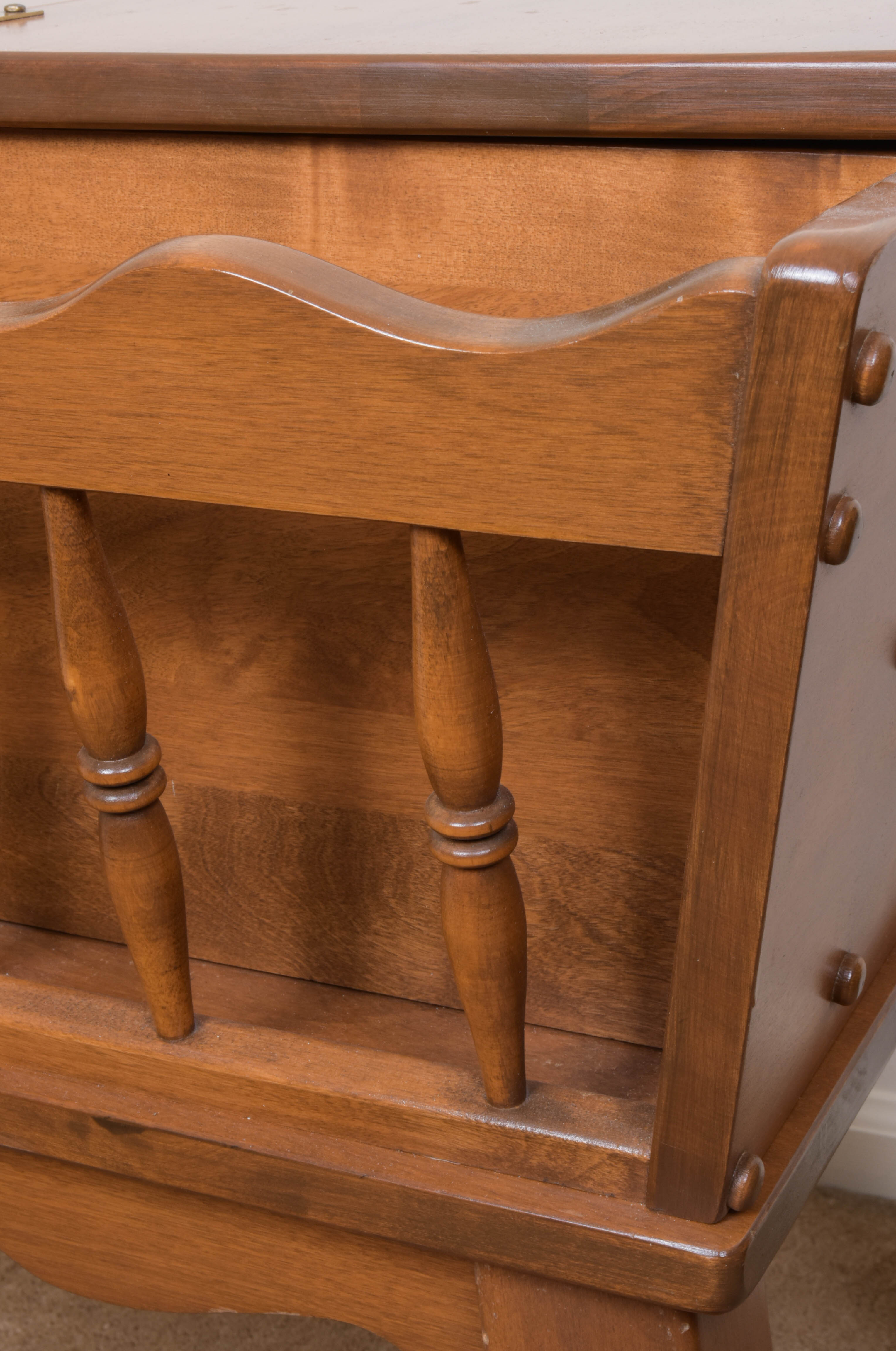 Vintage Colonial Style Maple Storage End Table