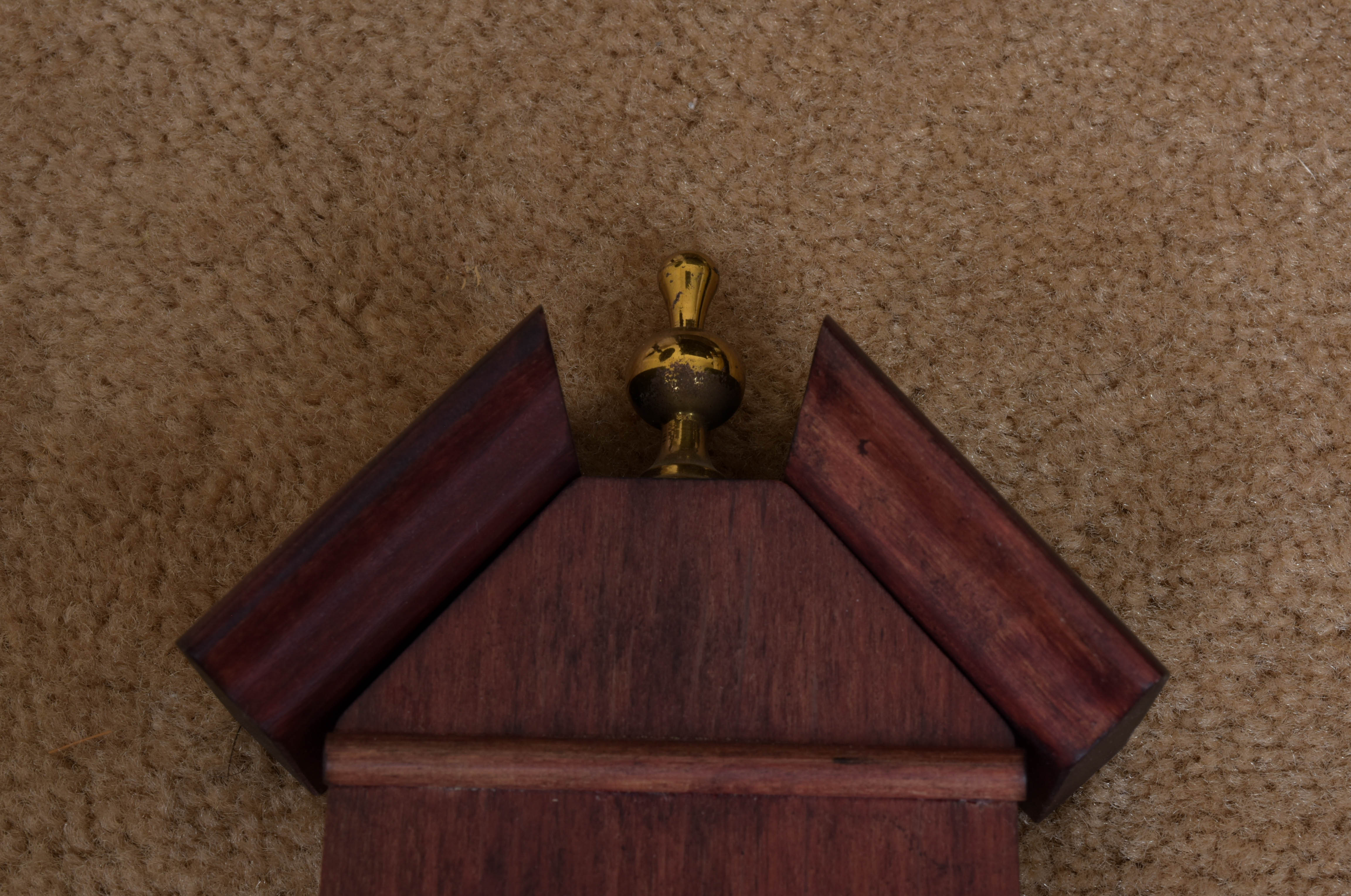 Hardwood Tables and Decor