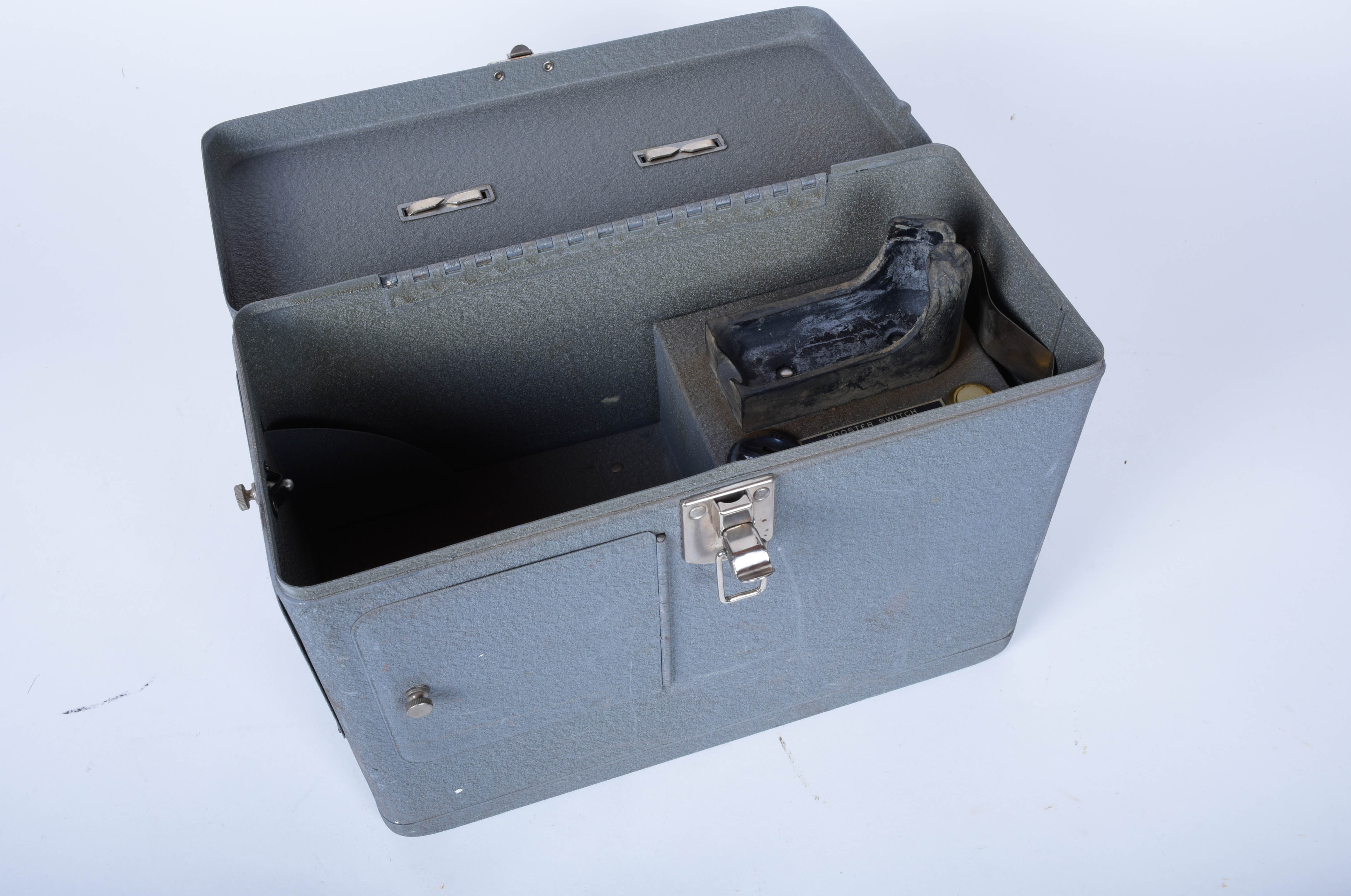 Vintage Mineral Light in Carrying Case