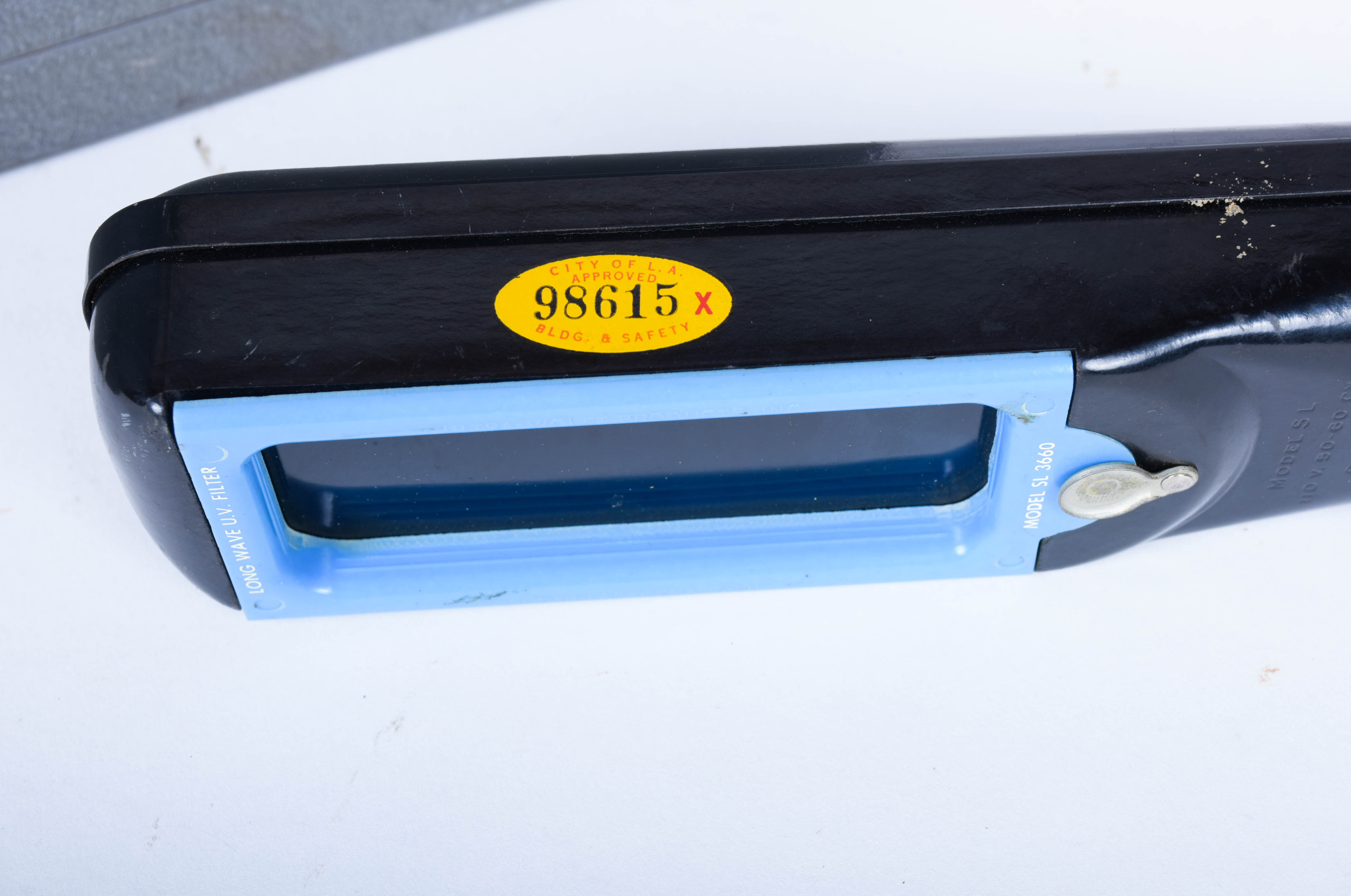 Vintage Mineral Light in Carrying Case