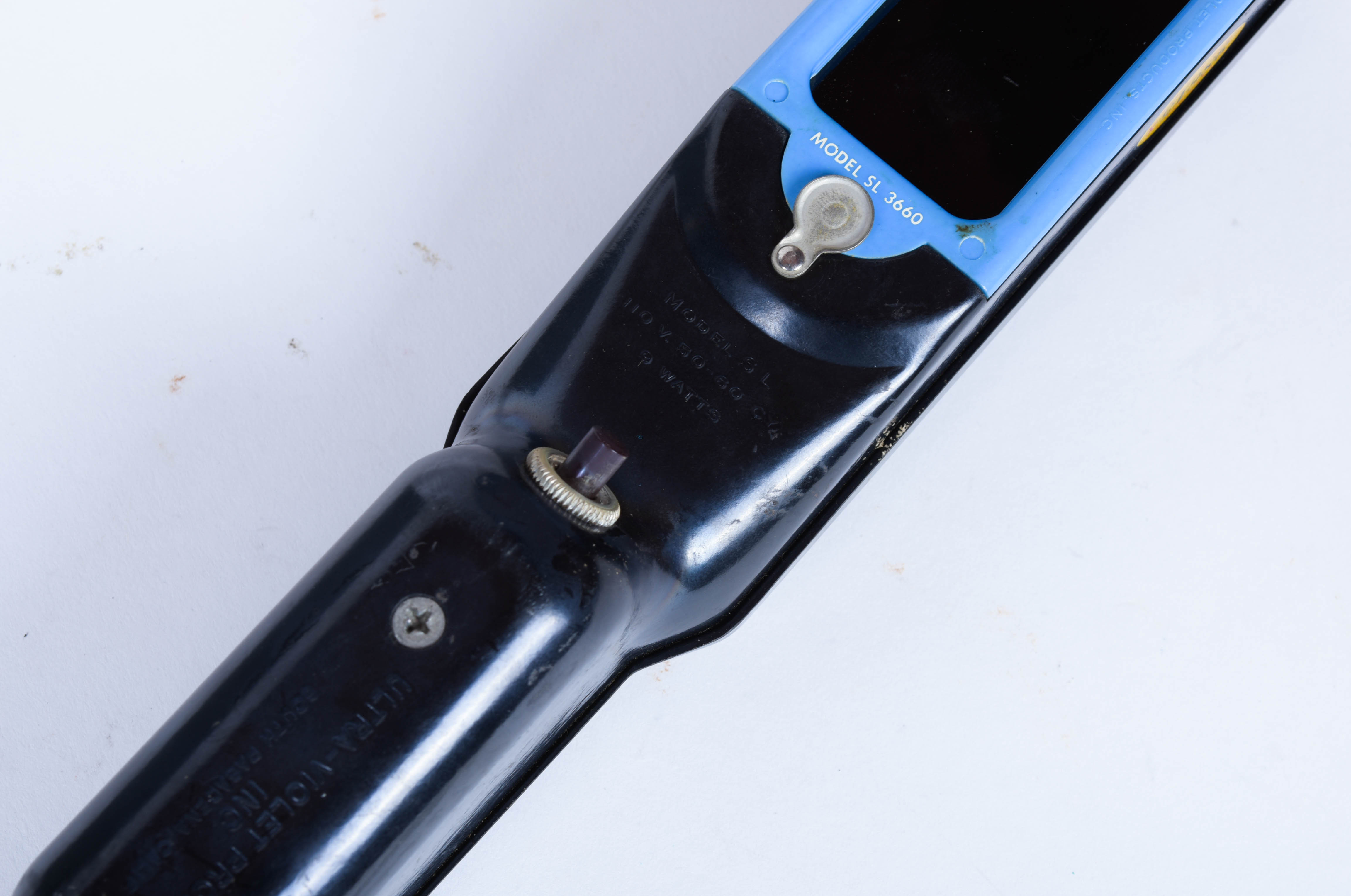 Vintage Mineral Light in Carrying Case