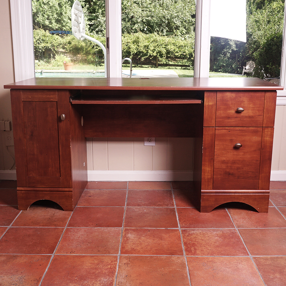 Composite Wood Computer Desk