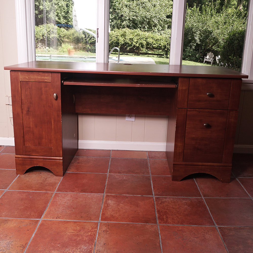 Composite Wood Computer Desk