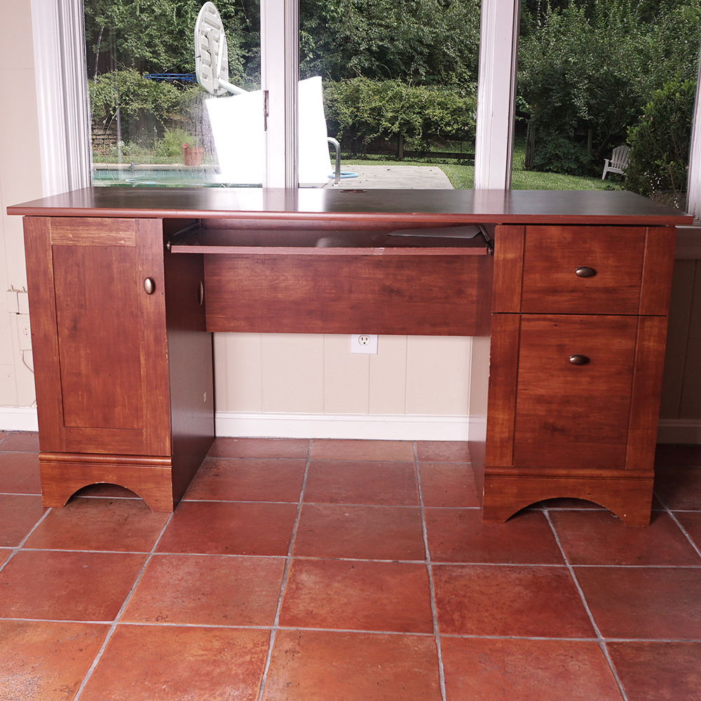 Composite Wood Computer Desk