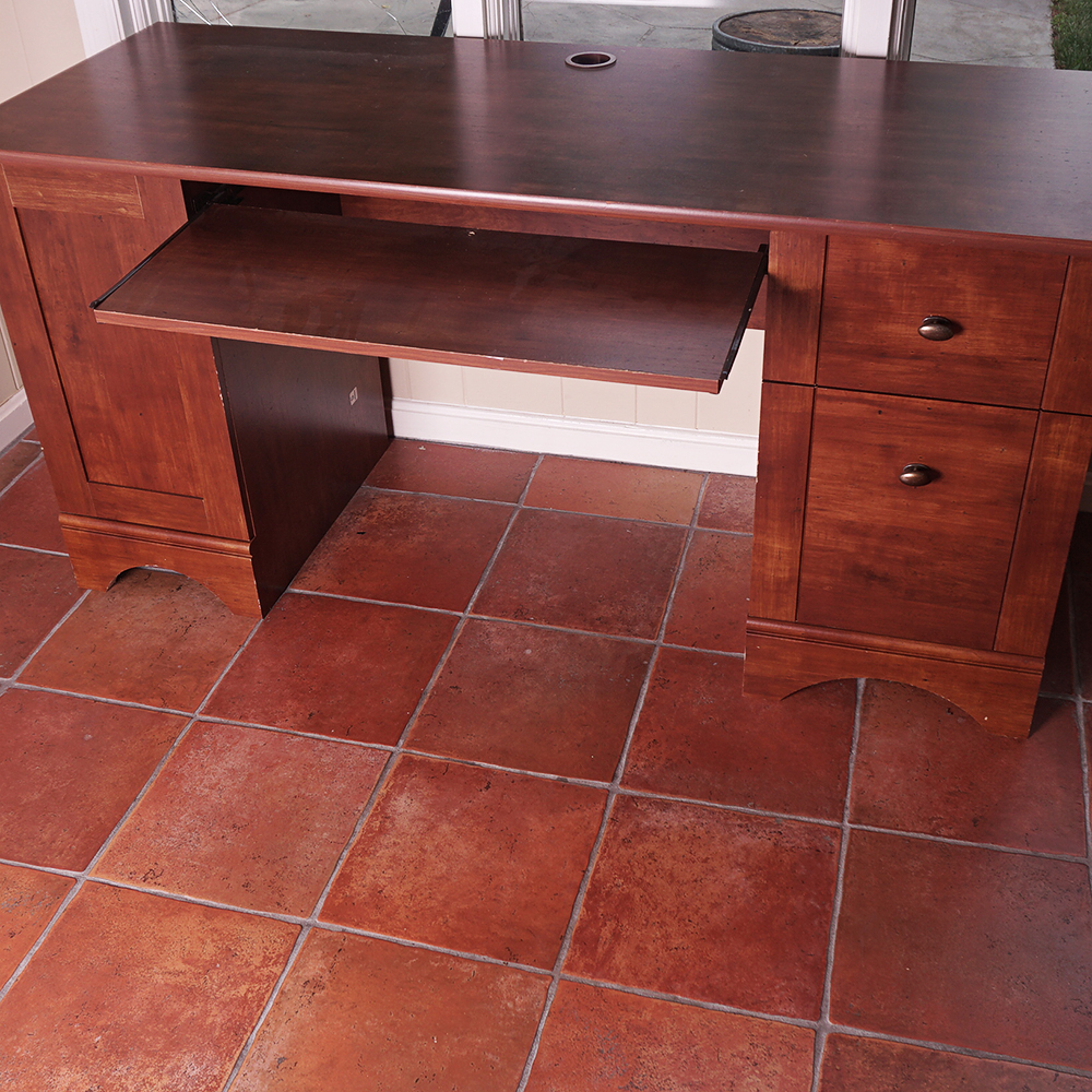 Composite Wood Computer Desk