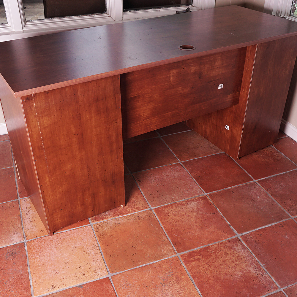 Composite Wood Computer Desk