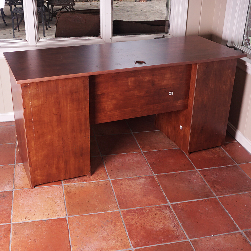 Composite Wood Computer Desk