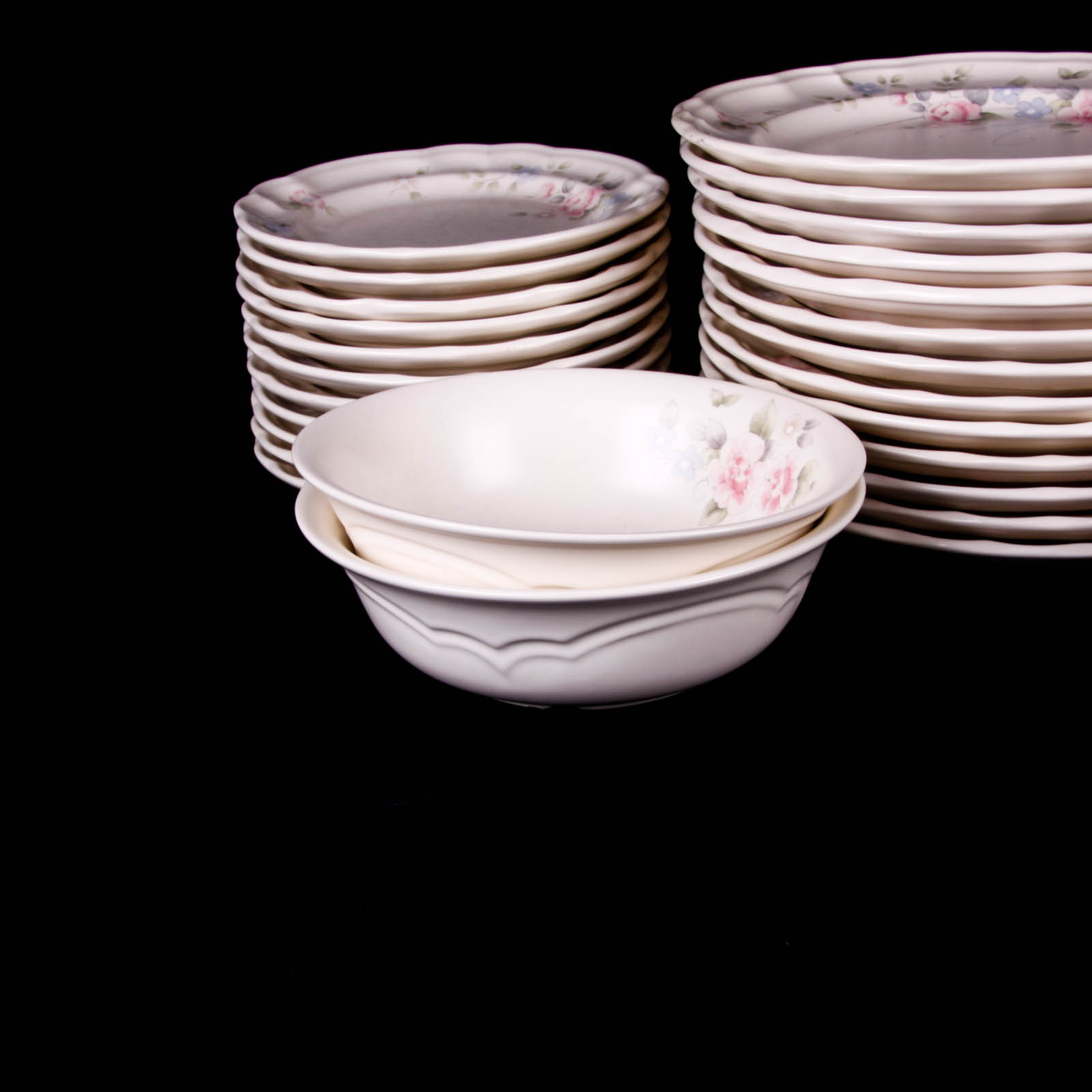 Large Set of Pfaltzgraff Stoneware Dishes in Tea Rose Pattern