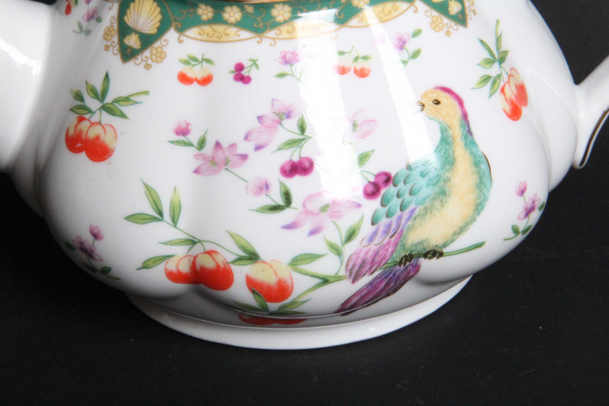 Pair of Modern Porcelain Teapots and Accessories