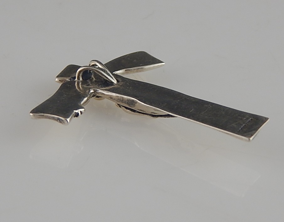 Sterling Silver Stylized Crucifix Pendant