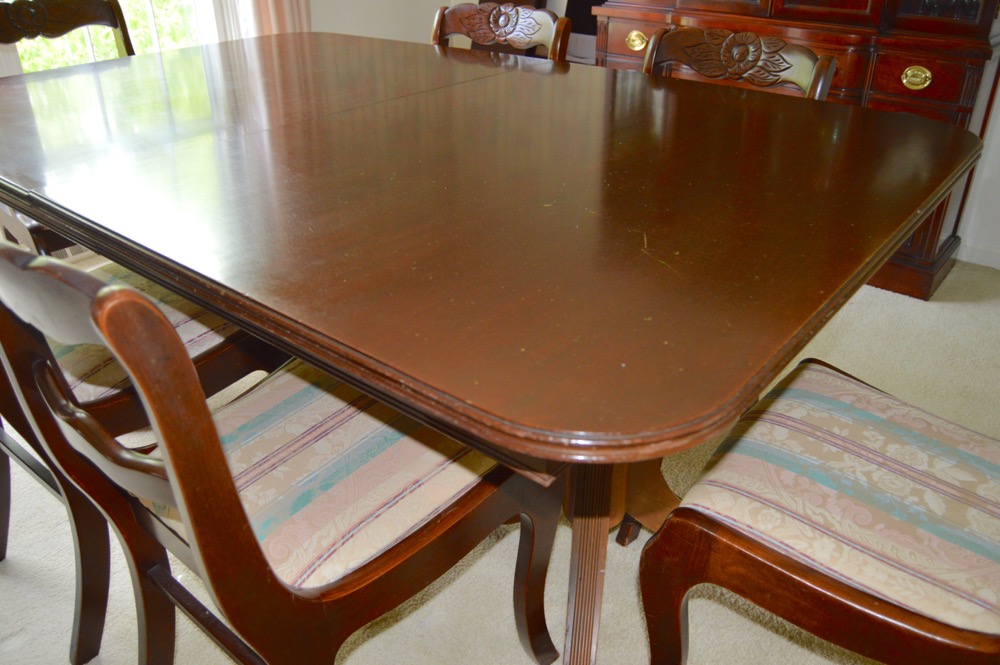 Vintage Duncan Phyfe-Style Dining Table with Six Roseback Chairs