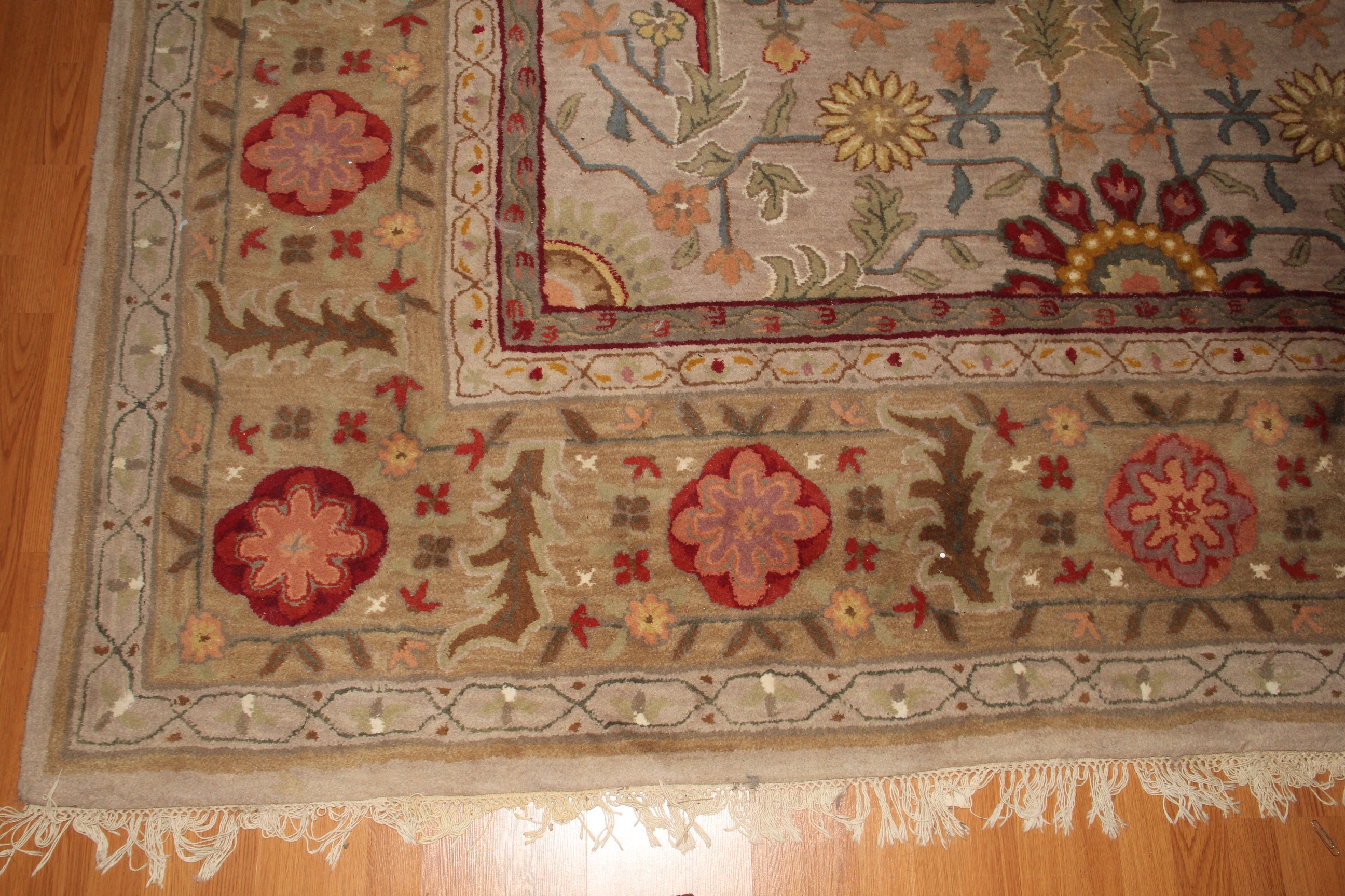 Large Tufted Floral Area Rug