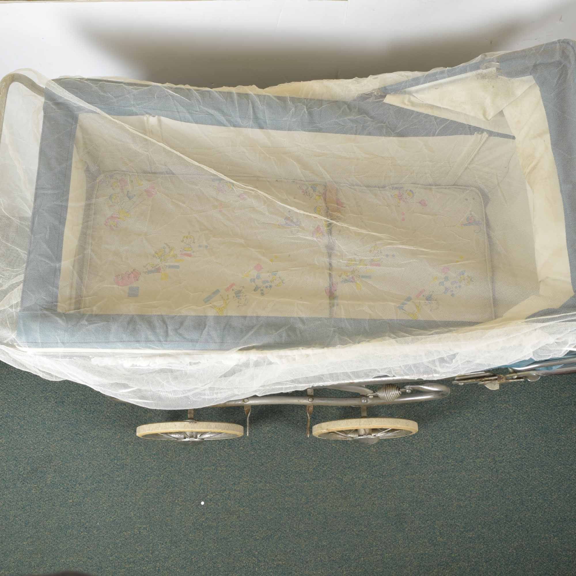 Vintage 1960s Bilt Rite Perambulator