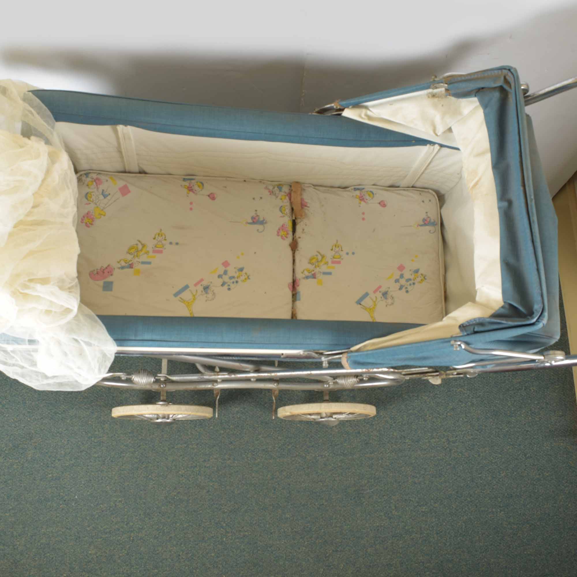 Vintage 1960s Bilt Rite Perambulator