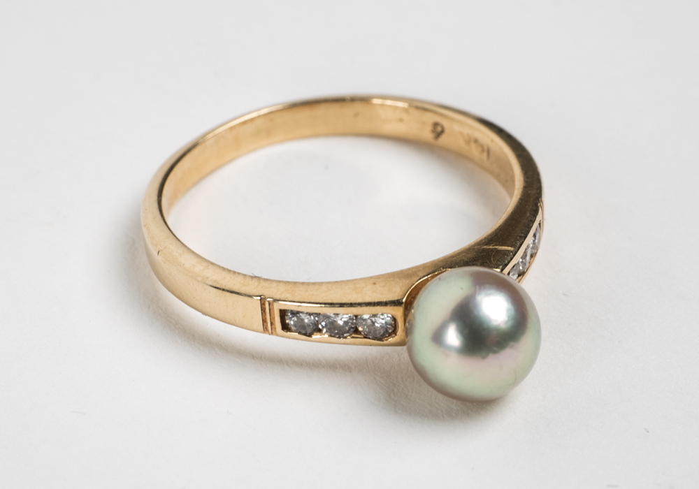 14 Karat Gold Pearl and Diamond Ring