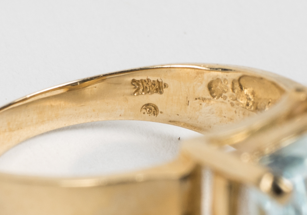 14 Karat Gold 4.83 CT Emerald Cut Aquamarine Ring