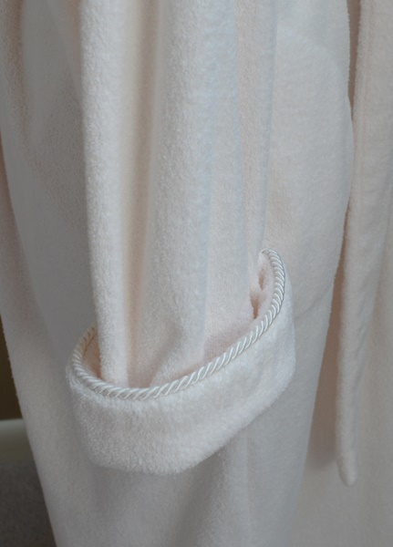 Diamond Tea Women's Cotton Blend Robe