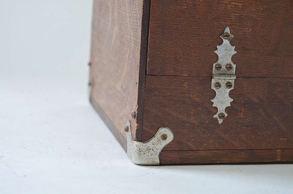 Vintage Wooden Travel Bar Case