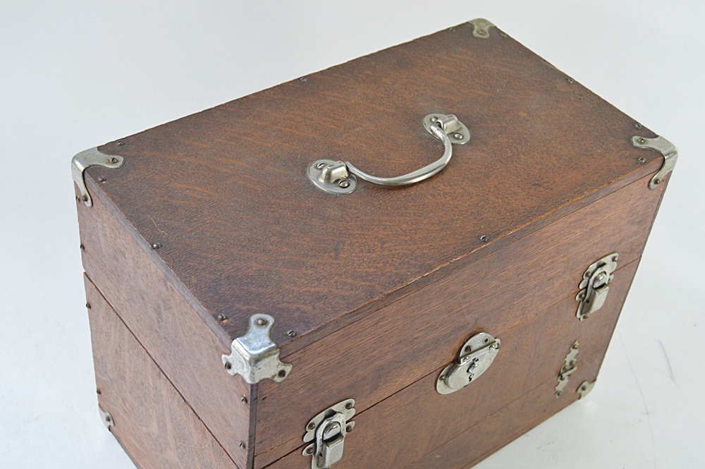 Vintage Wooden Travel Bar Case