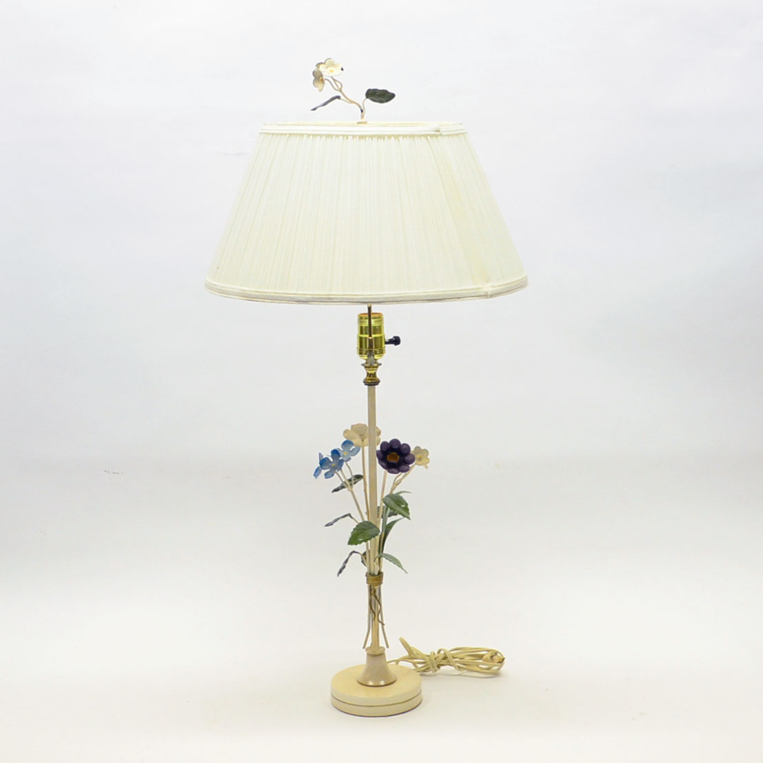 Vintage Metal Floral Lamp