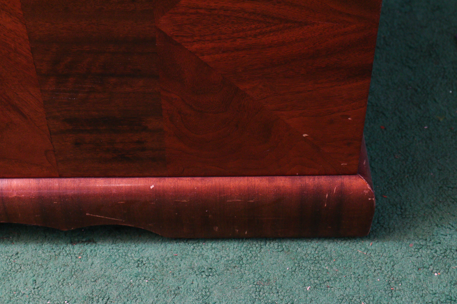 Vintage Lane Cedar Chest and Jewelry Box