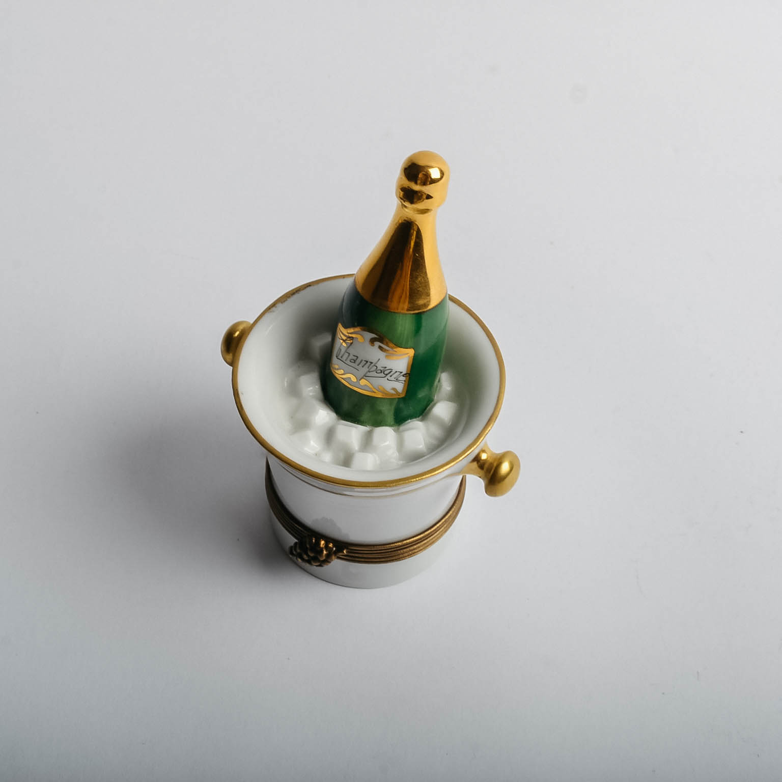 Chamart Exclusif Destieux Champagne Limoges Pill Box