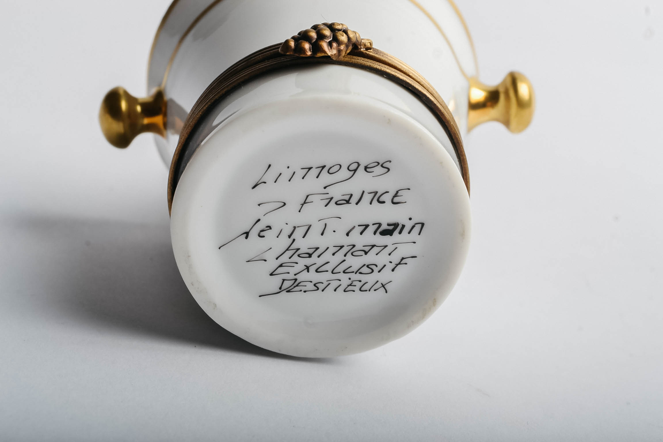 Chamart Exclusif Destieux Champagne Limoges Pill Box