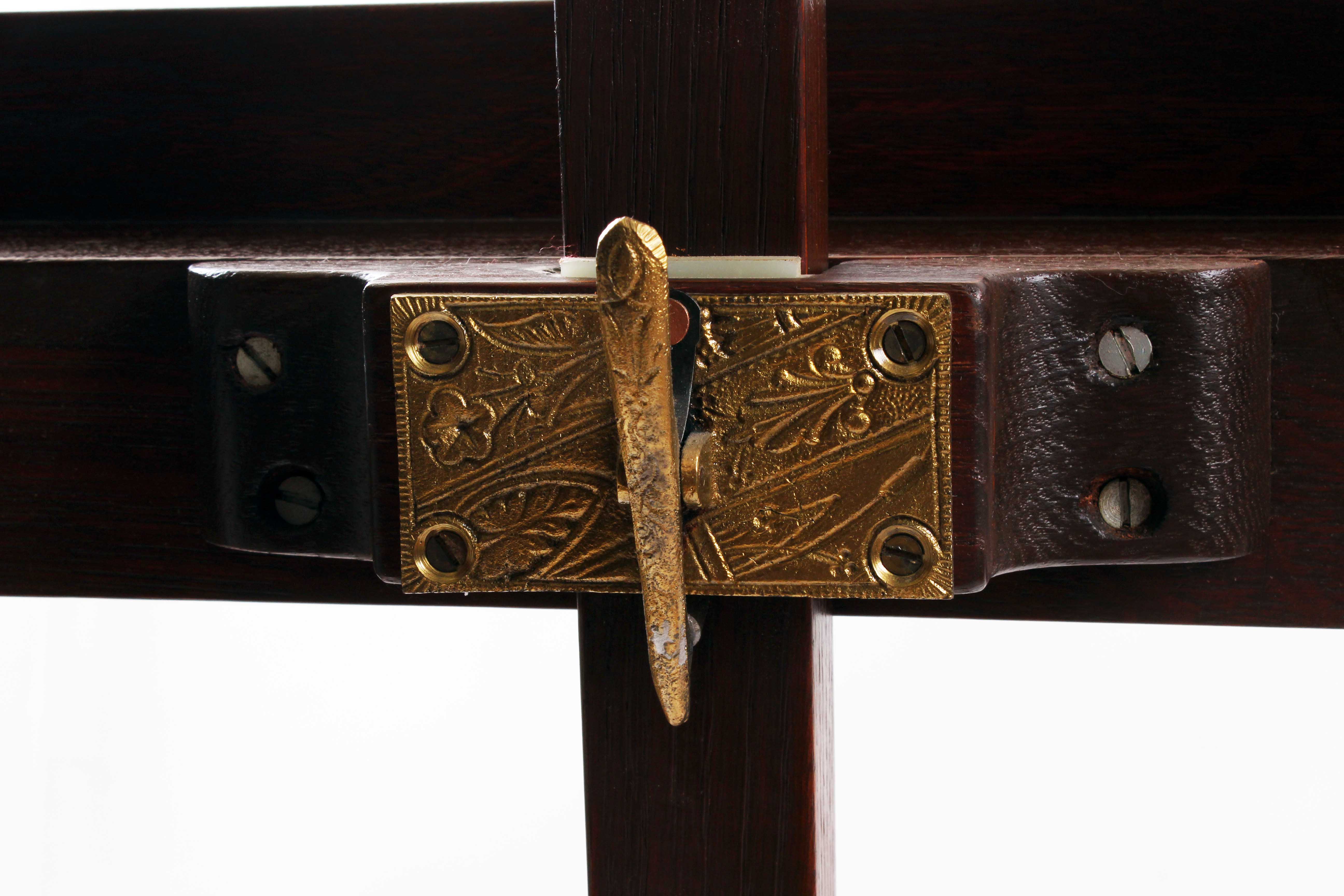 Medieval King Arthur Style Ornate Painting Easel