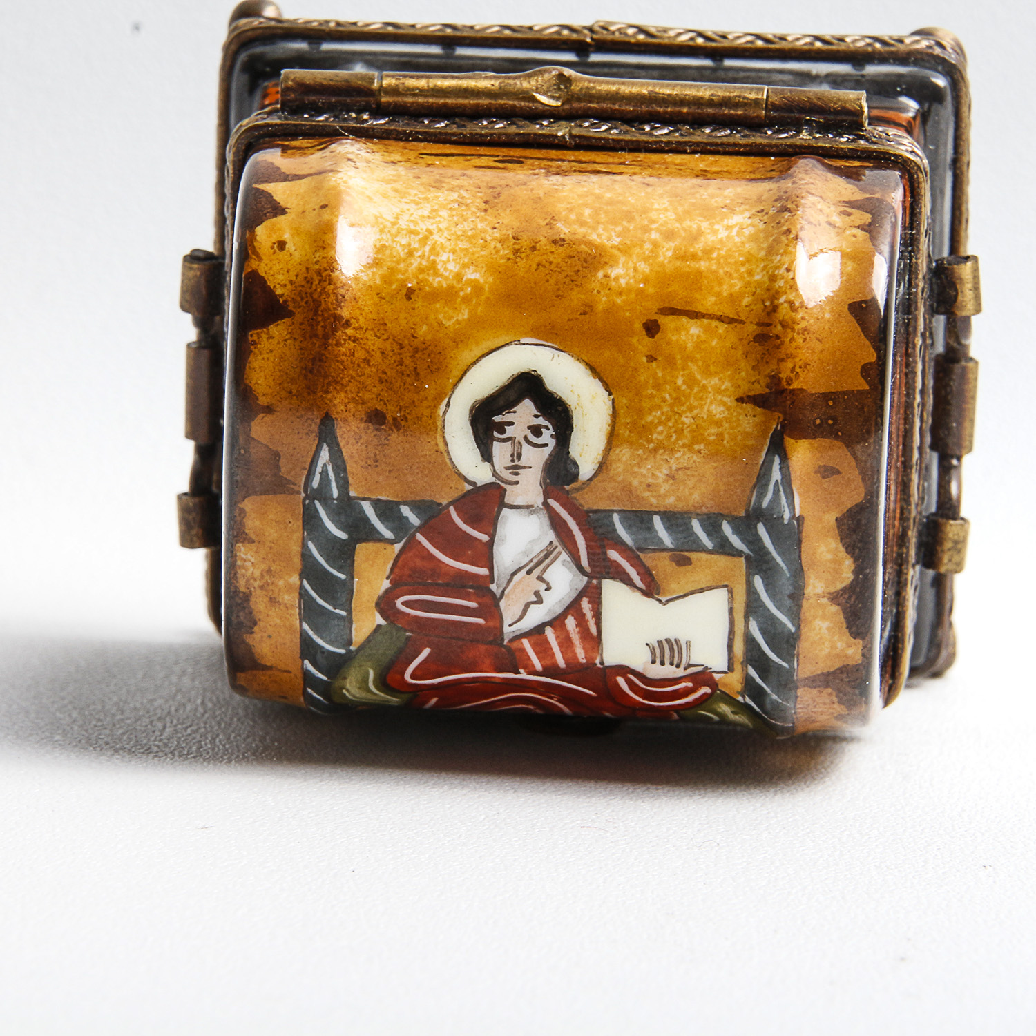 Pair of L'Ancienne Manufacture Royale Limoges Pill Boxes