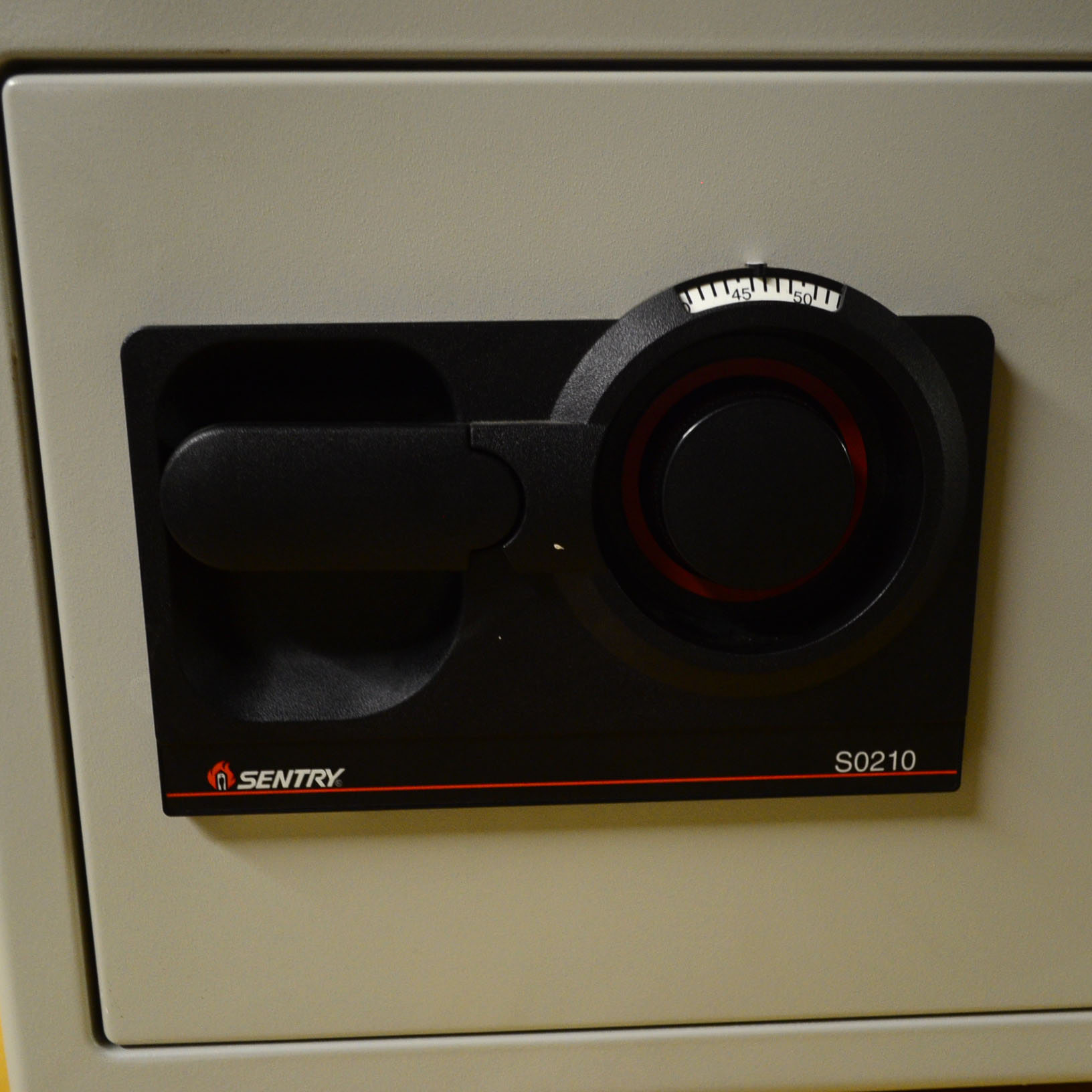 Sentry S0210 Safe