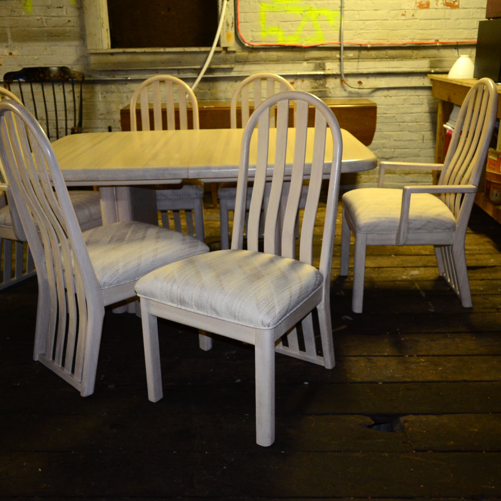 Contemporary Dining Table and Chairs