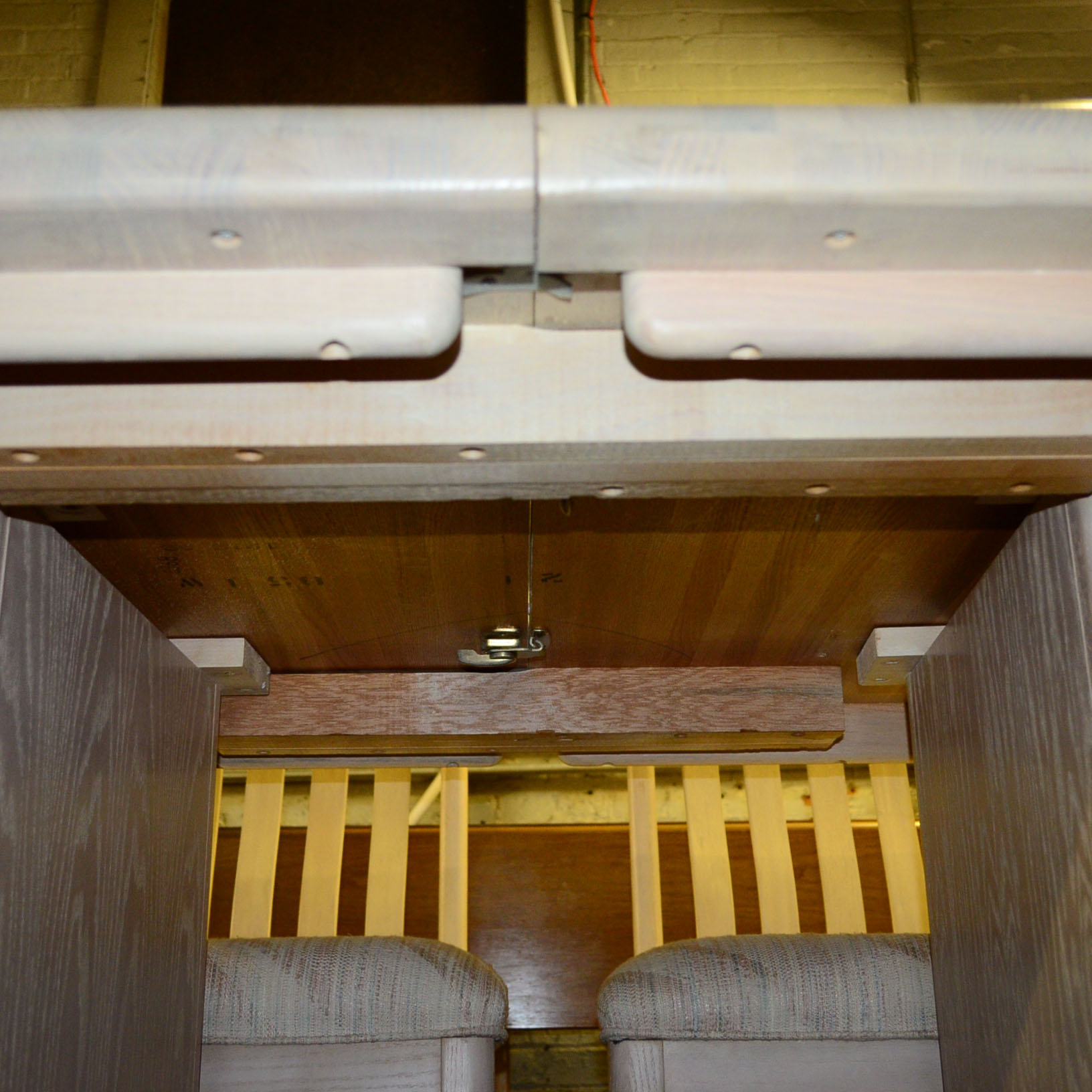 Contemporary Dining Table and Chairs